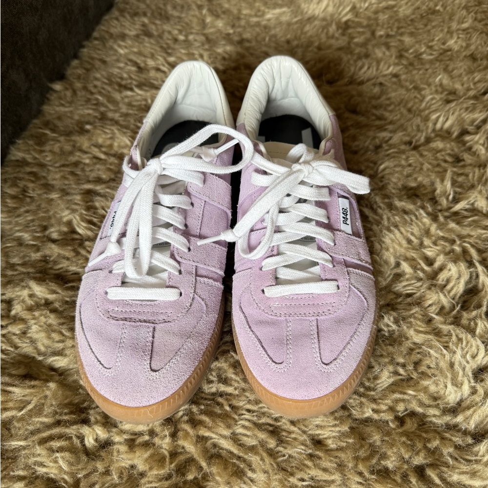 P448 tennis shoes